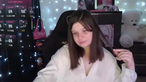 Snapshot of amyvibes chatting on 09.12.25 amyvibes online show from 09.12.25