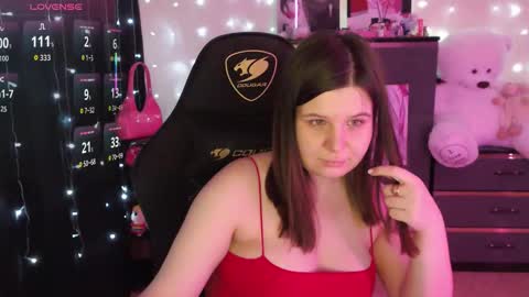 Snapshot of amyvibes chatting on 09.15.25 amyvibes online show from 09.15.25