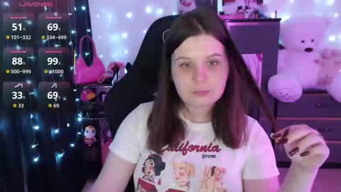 Snapshot of amyvibes chatting on 09.26.25 amyvibes online show from 09.26.25