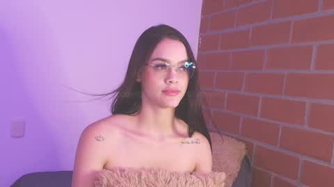 IG amyw0w   online show from 03.12.25