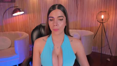 AMY WALKER online show from 01.03.25