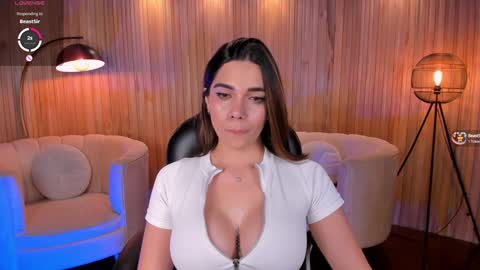 AMY WALKER online show from 01.04.25