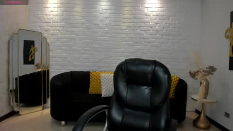 AMY WALKER online show from 01.23.25