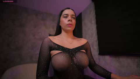 AMY WALKER online show from 11.19.25