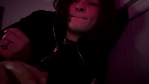 Snapshot of an_e333 chatting on 11.17.25 an_e333 online show from 11.17.25