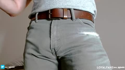 Snapshot of an_expose chatting on 01.15.25 an expos online show from 01.15.25