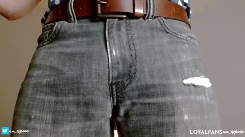 Snapshot of an_expose chatting on 01.16.25 an expos online show from 01.16.25