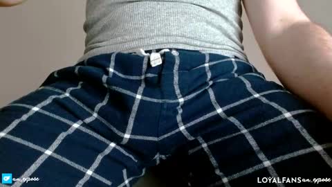 Snapshot of an_expose chatting on 02.11.25 an expos online show from 02.11.25