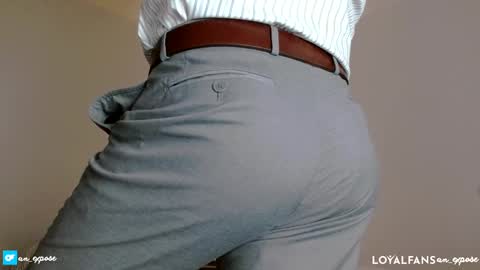 Snapshot of an_expose chatting on 02.16.25 an expos online show from 02.16.25