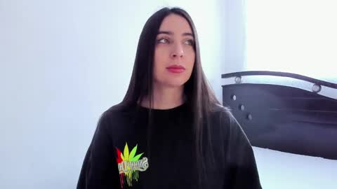 Snapshot of ana_castilo chatting on 12.19.24 Ana IG an castillo 1 online show from 12.19.24