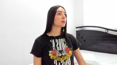 Snapshot of ana_castilo chatting on 12.30.24 Ana IG an castillo 1 online show from 12.30.24