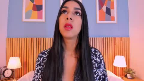 Snapshot of ana_gonzalez chatting on 09.28.25 Ana Gonzalez online show from 09.28.25