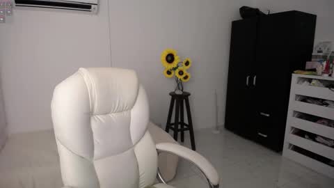  Ana  online show from 03.04.25