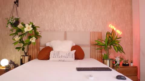 Ana  online show from 09.13.25