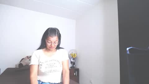 Snapshot of ana_mature_ chatting on 10.02.25 Ana online show from 10.02.25