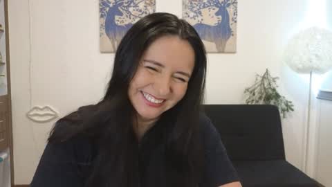 Snapshot of ana_melissa chatting on 12.15.24 Ana Melissa online show from 12.15.24