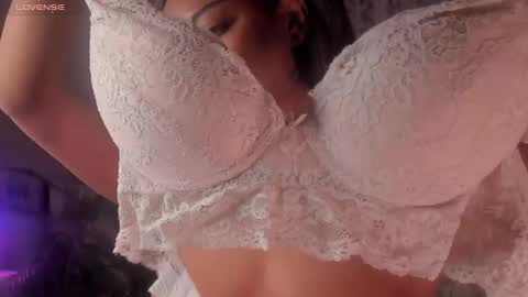 Snapshot of ana_peachy_ chatting on 10.27.25 My name is Ana. Im 22 years old not 50. Really MY BIO IS MY ONLYFANSLike and subscribe3 online show from 10.27.25