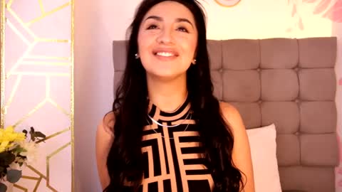 Snapshot of ana_riveros chatting on 05.15.26 online show from 05.15.26