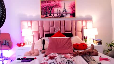 anaa_bellaa online show from 10.11.25