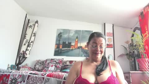 anaamature_ online show from 09.18.25