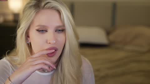 Snapshot of anabel054 chatting on 10.07.25 Anabel Kira Zlata Kira Elice Lana Dominika Sofy Kaila Bridget online show from 10.07.25