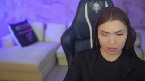 Snapshot of anabel054 chatting on 10.21.25 Anabel Kira Zlata Kira Elice Lana Dominika Sofy Kaila Bridget online show from 10.21.25