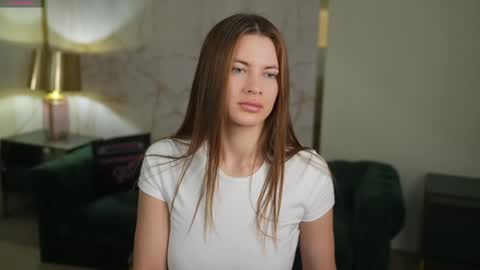 Snapshot of anabel2054 chatting on 04.16.26 Sweet girls online show from 04.16.26