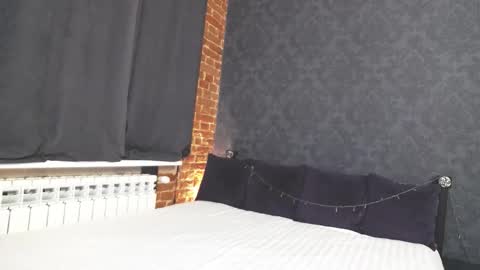 Anna online show from 11.17.25