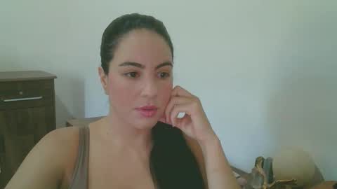 anabelenogueira1 online show from 04.15.26