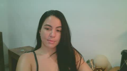 anabelenogueira1 online show from 04.26.26