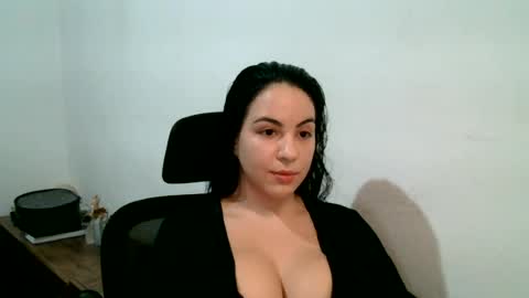 Snapshot of anabelenogueira1 chatting on 07.12.26 anabelenogueira1 online show from 07.12.26