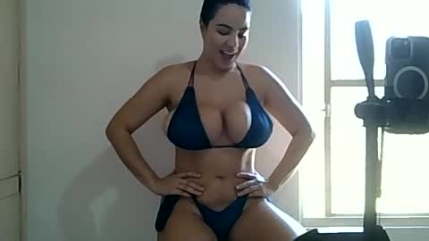 Snapshot of anabelenogueira1 chatting on 07.31.26 anabelenogueira1 online show from 07.31.26
