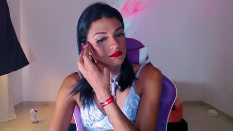 Anabella online show from 01.11.25