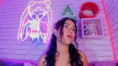 Snapshot of anaelle_bardin chatting on 01.16.25 Anna online show from 01.16.25