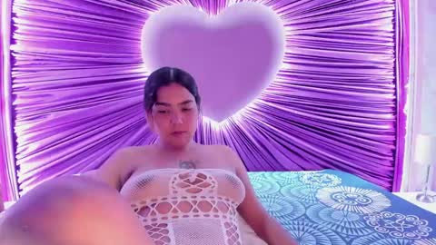 Anna online show from 04.12.26