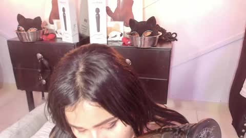 Anagil online show from 12.21.24