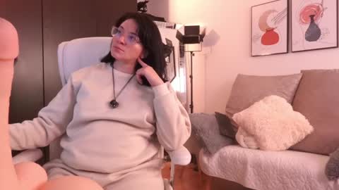 IG Soyanah  online show from 12.19.25