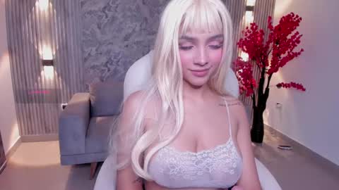 Anahi Curlie online show from 02.13.25