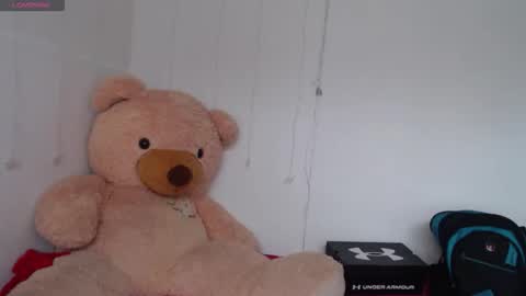 Snapshot of anahibrowns95 chatting on 02.02.26 Anahi Browns online show from 02.02.26