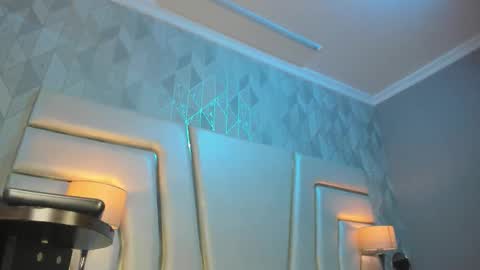 Anahis online show from 10.31.25