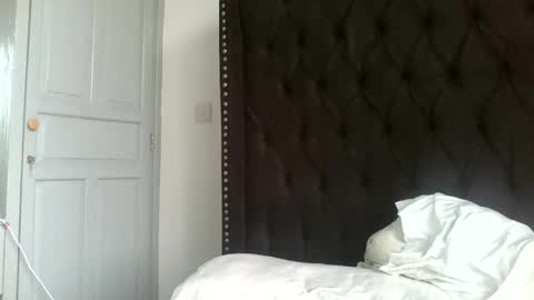 anais_123 online show from 01.09.25
