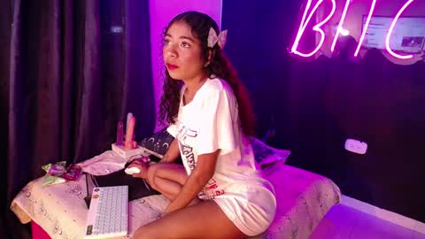 anais  cooper  online show from 12.12.24