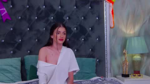 Anais Carter online show from 10.21.25