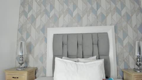   online show from 09.25.25