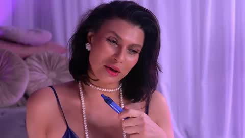 Snapshot of anaisleblanc chatting on 03.03.26 Anais online show from 03.03.26