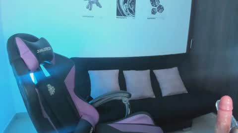      help me to get 100 thumps up  online show from 03.07.25