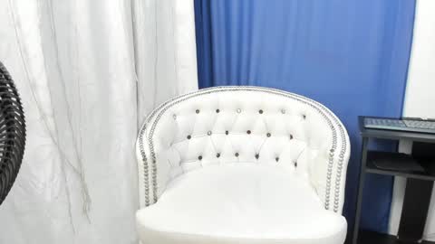 analia18  online show from 12.11.24