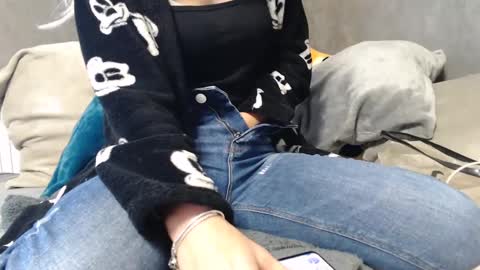 Snapshot of analove200 chatting on 01.06.25 analove200 online show from 01.06.25
