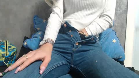 Snapshot of analove200 chatting on 02.05.25 analove200 online show from 02.05.25