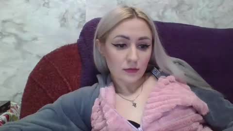 Snapshot of analqueen2024 chatting on 12.28.24 analqueen2024 online show from 12.28.24